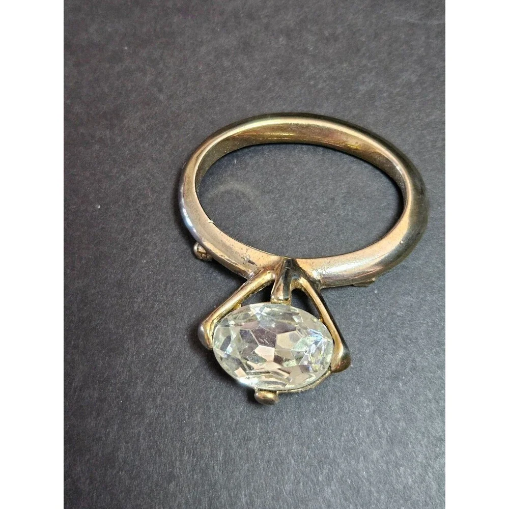 Vintage Gold Tone Solitaire Engagement Ring Brooch - Picture 5 of 9